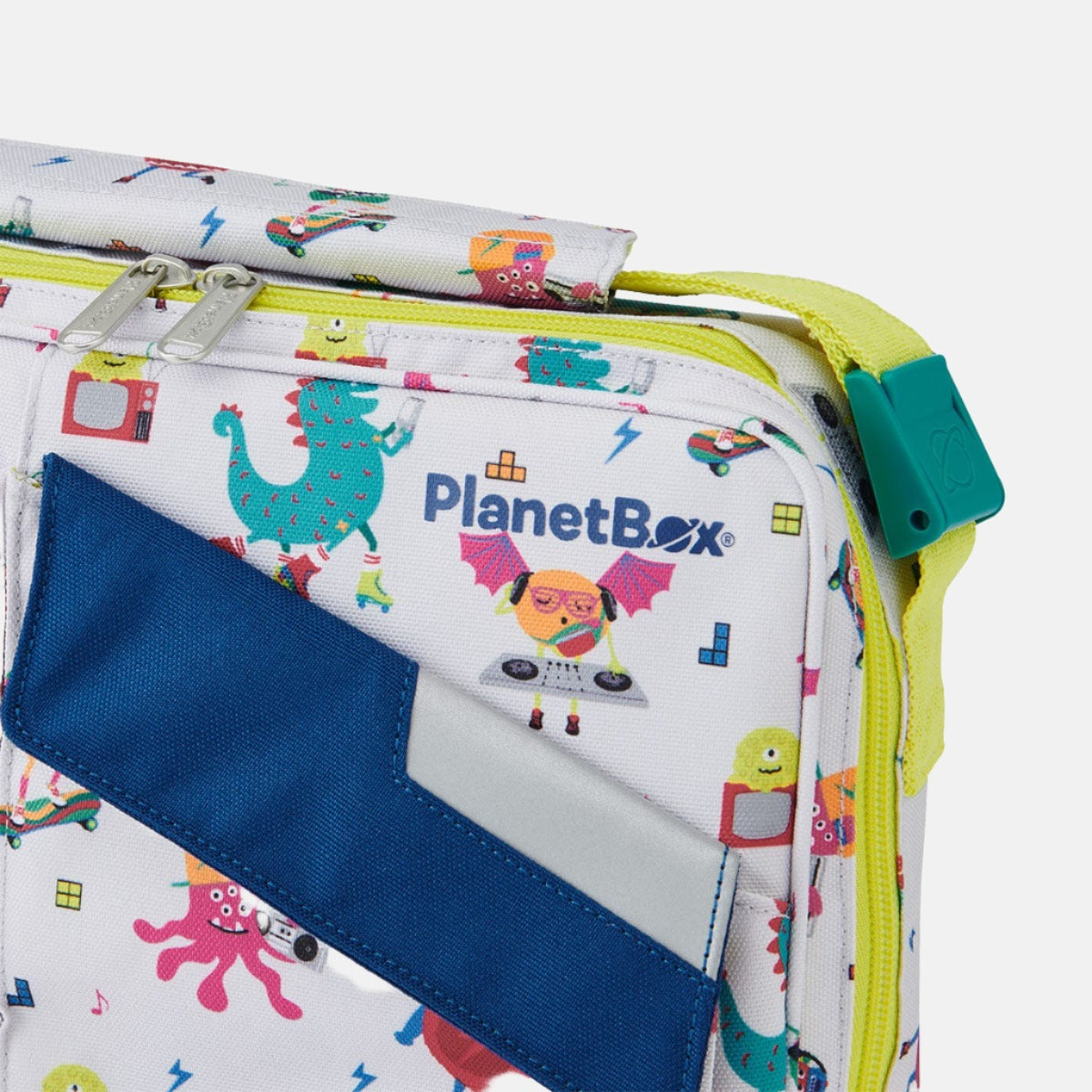 #color_Monster Beats