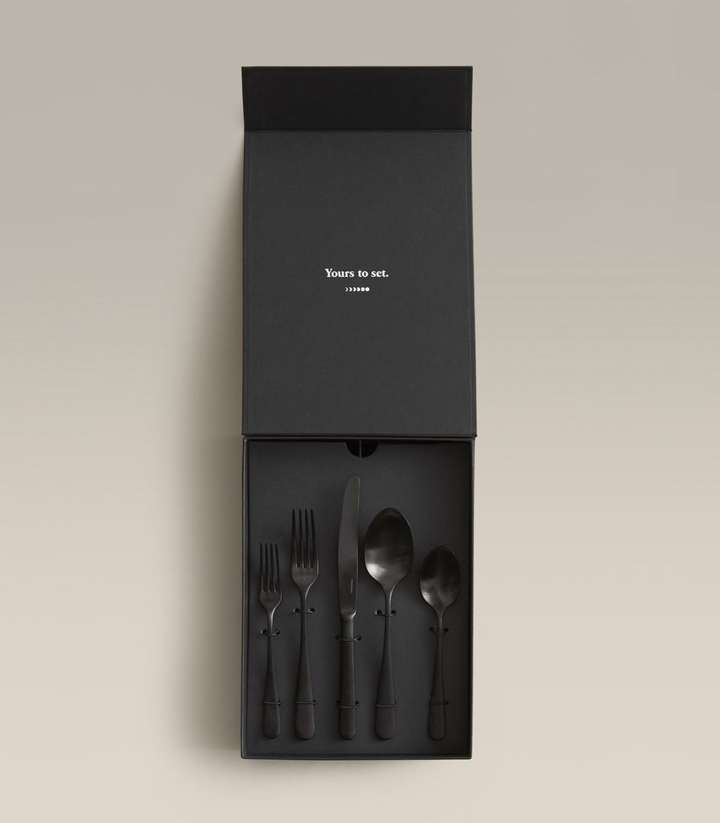 #color_matte-black
